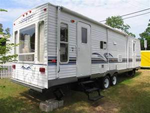 29286 - 2004 Sandpiper Tri Coach for sale in East Northport NY 11731
