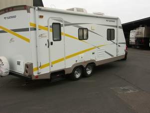 2005 Fleetwood Pegasus 24 FQS