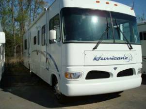 2003 Four Winds Intl. Thor Motor Coach