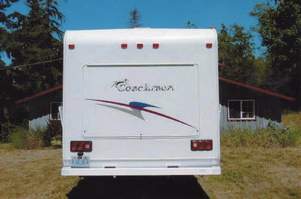 2004 coachmen m-2400 WB ford 27'