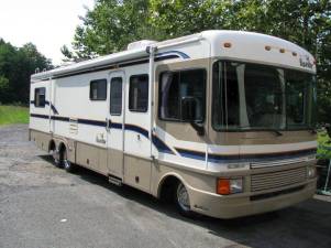 1998  Bounder