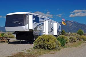 2010 Carriage Carri-Lite 36XTRM5 Fifth Wheel