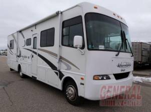 2005 Four Winds RV Hurricane 33H