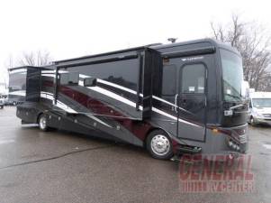 2014 Fleetwood RV Expedition 40X